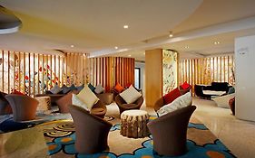 B-Lay Tong Beach Resort